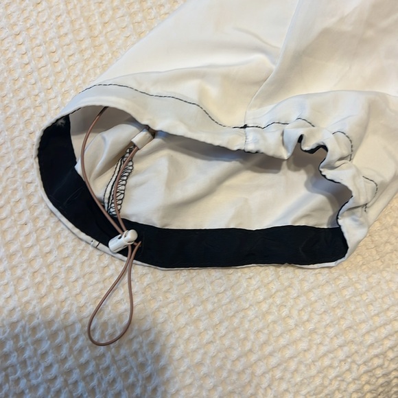 Brand new with tags The North Face Nylon pants. - Picture 2 of 7